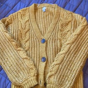 Yellow chunky, soft cardigan